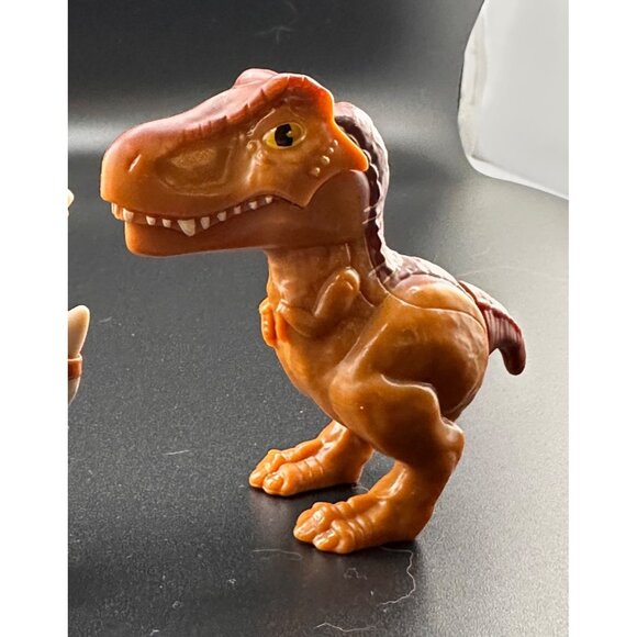 2020 Jurassic Park World Camp Cretaceous McDonalds Dinosaurs T-Rex Triceratops - Picture 4 of 16